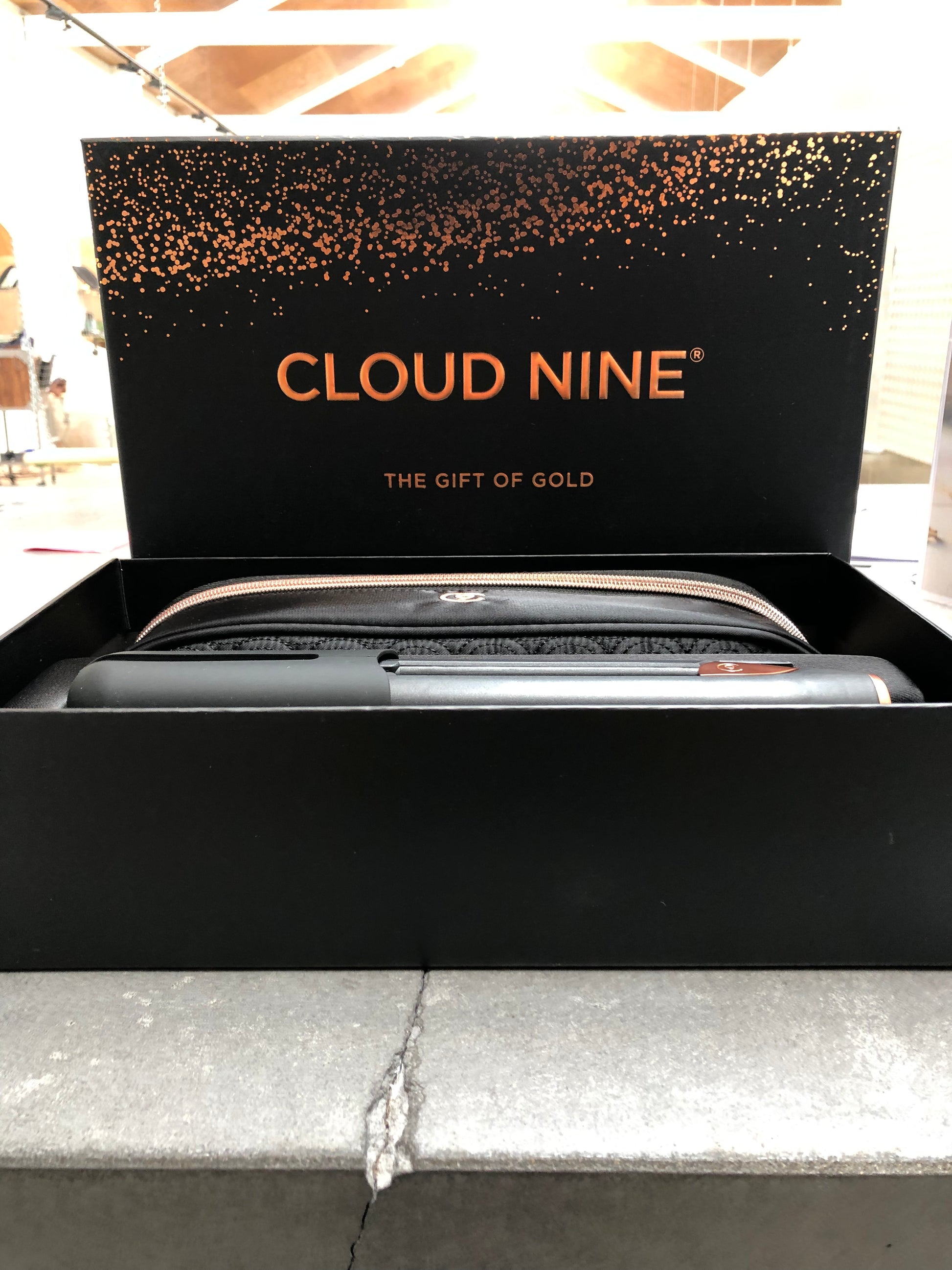 Cloud Nine Standard Iron Gift Box with Brush/Rose Gold